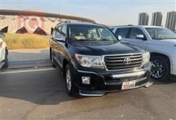 تۆیۆتا لاند کروزەر